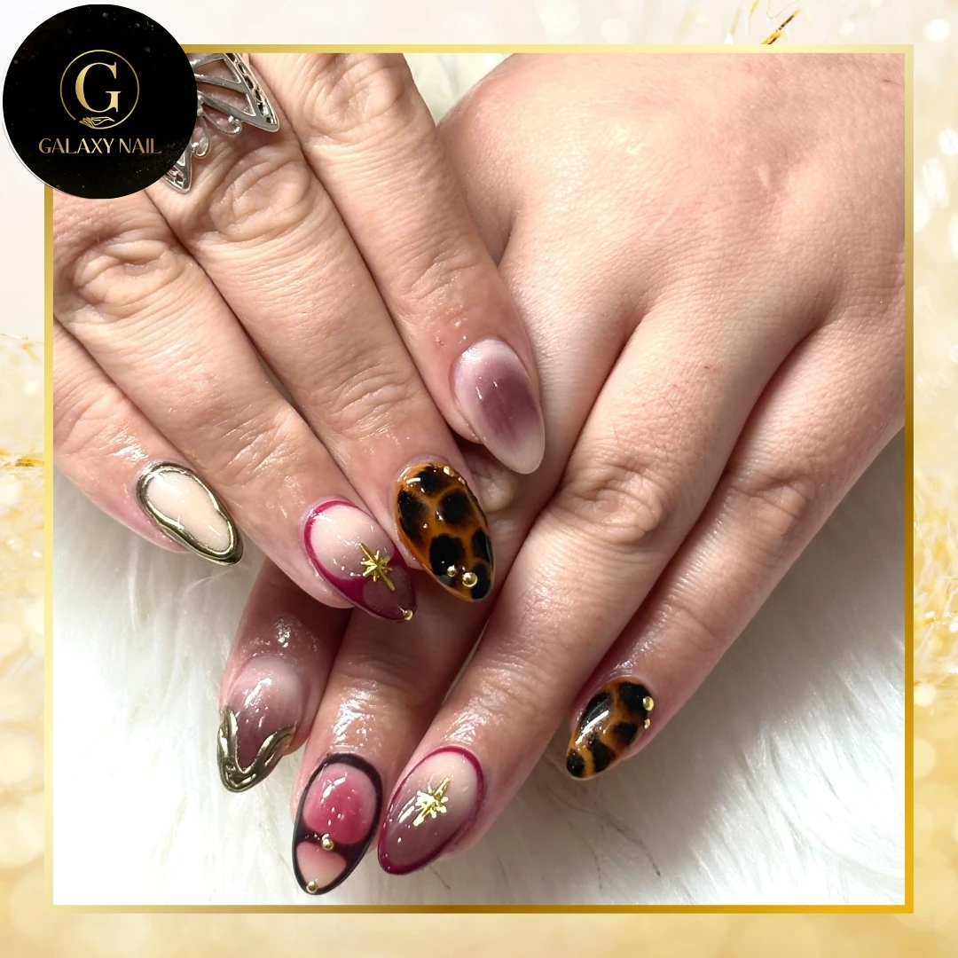 Nail Oct 01